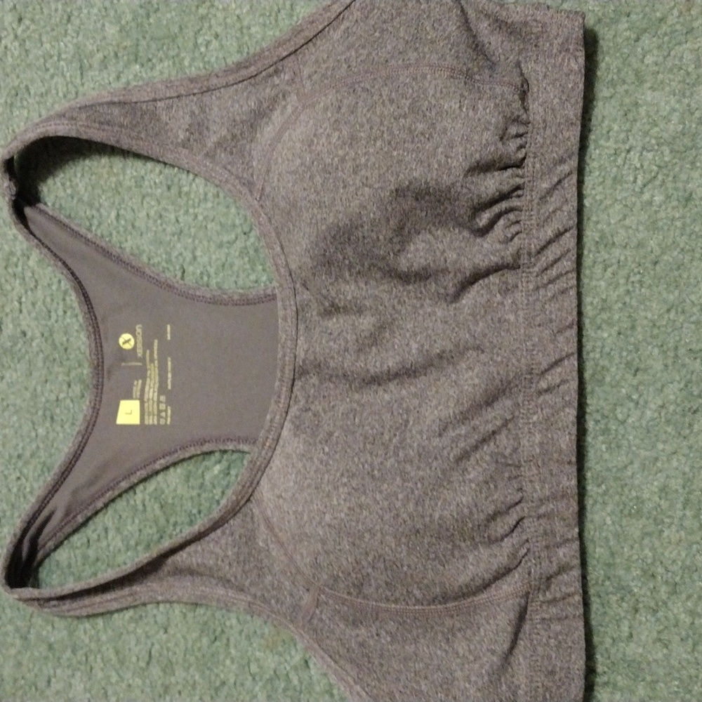Sports bra